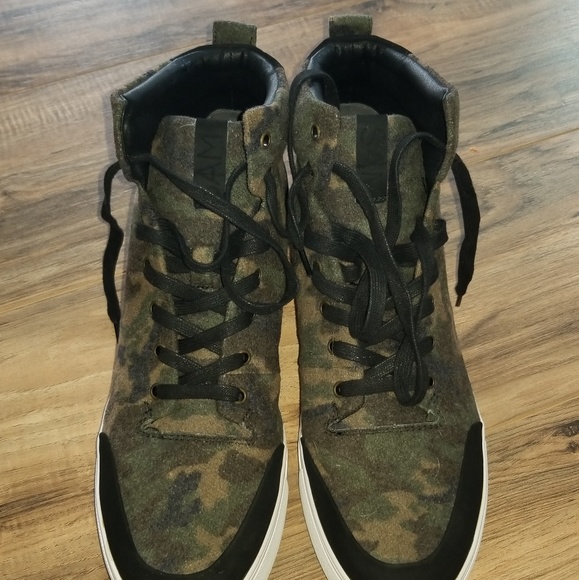 Sam Edelman Other - Sam Edelman Camo Sneakers